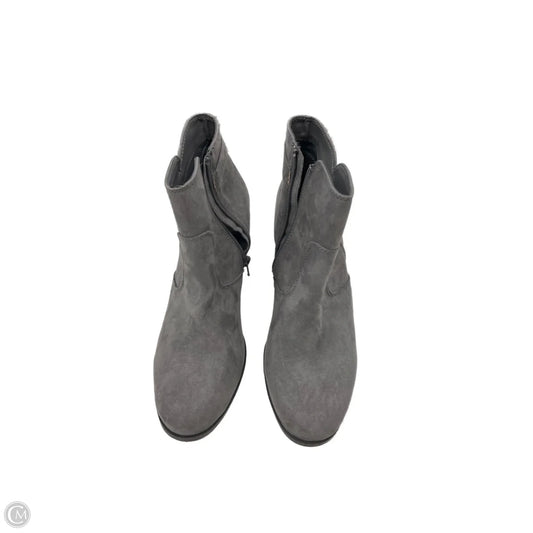 Boots Ankle Heels By Maurices In Grey, Size: 11