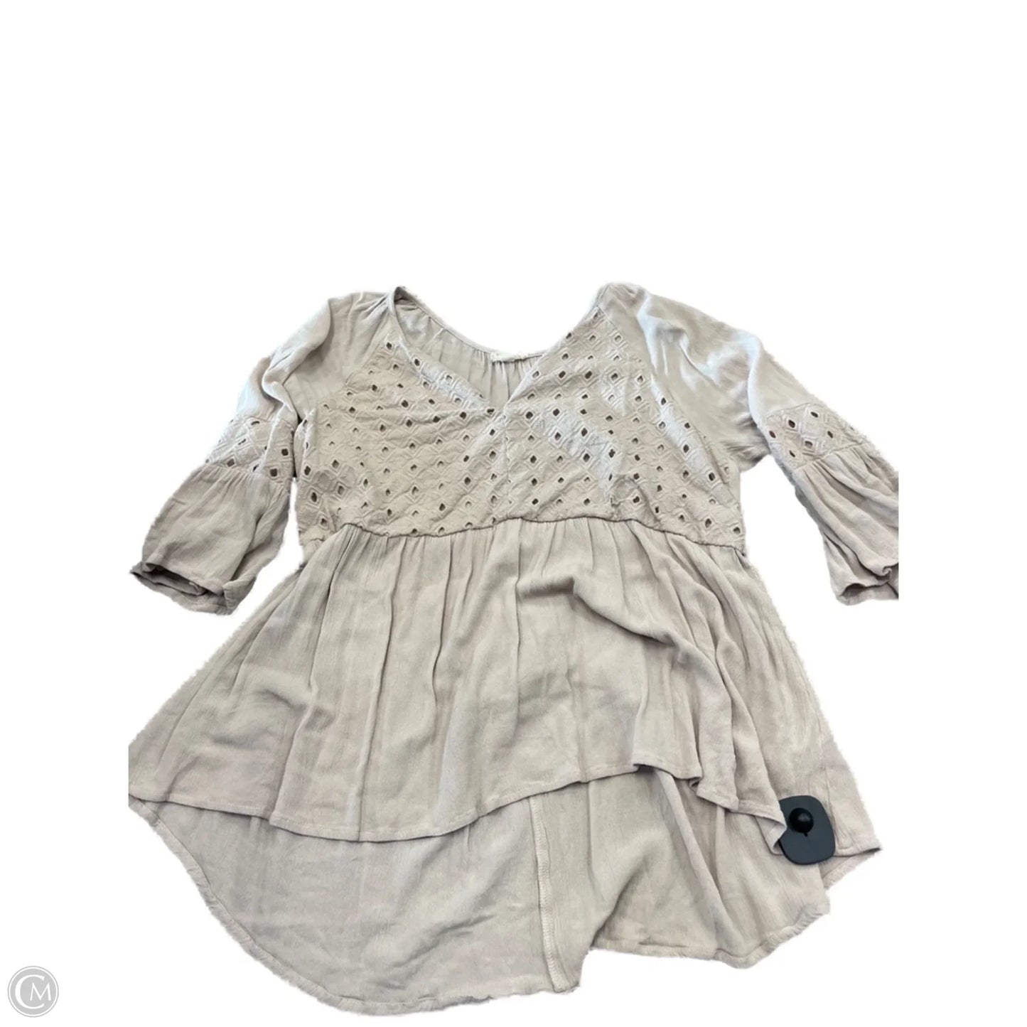 Top 3/4 Sleeve By Hem & Thread In Beige, Size: L
