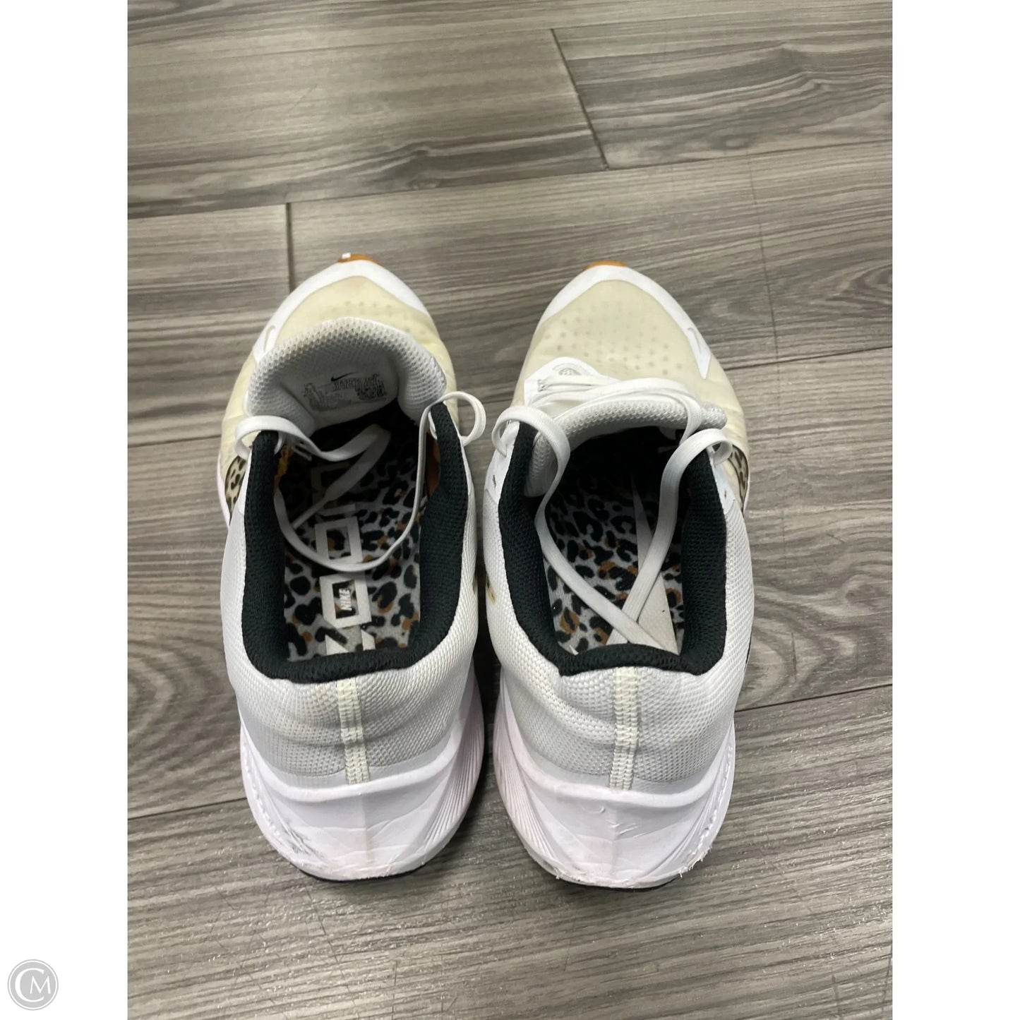 Shoes Athletic By Nike In White, Size: 8.5