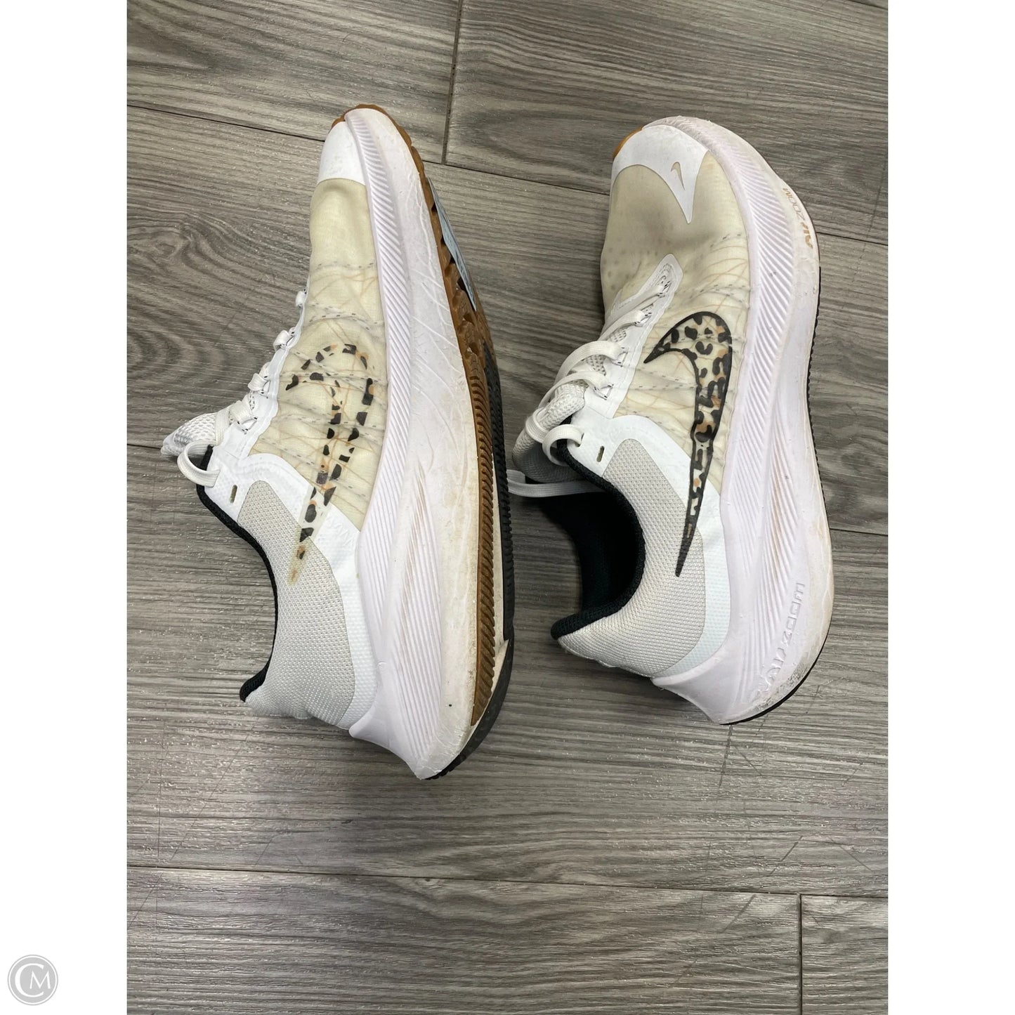 Shoes Athletic By Nike In White, Size: 8.5