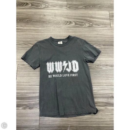 Top Short Sleeve By Comfort Colors In Grey, Size: S