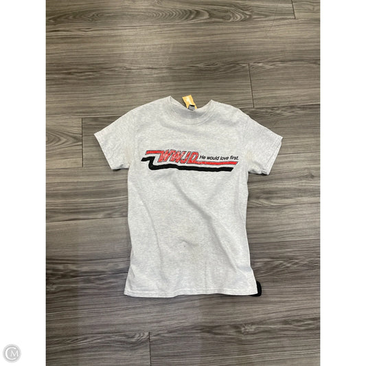 Top Short Sleeve By Gildan In Grey, Size: S