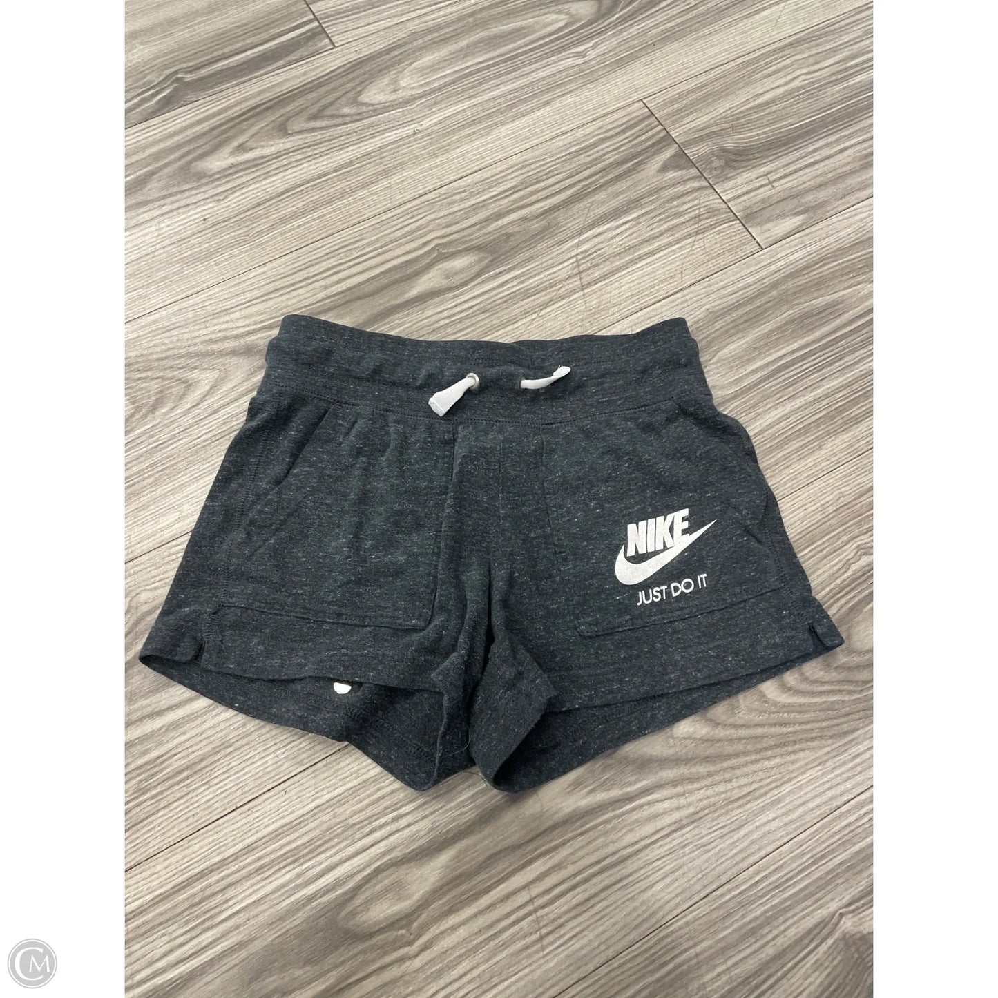 Athletic Shorts By Nike In Grey, Size: Xs