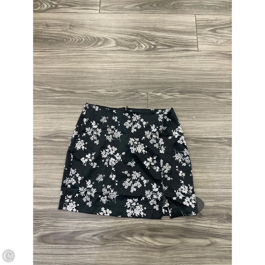 Skirt Mini & Short By Forever 21 In Black, Size: S