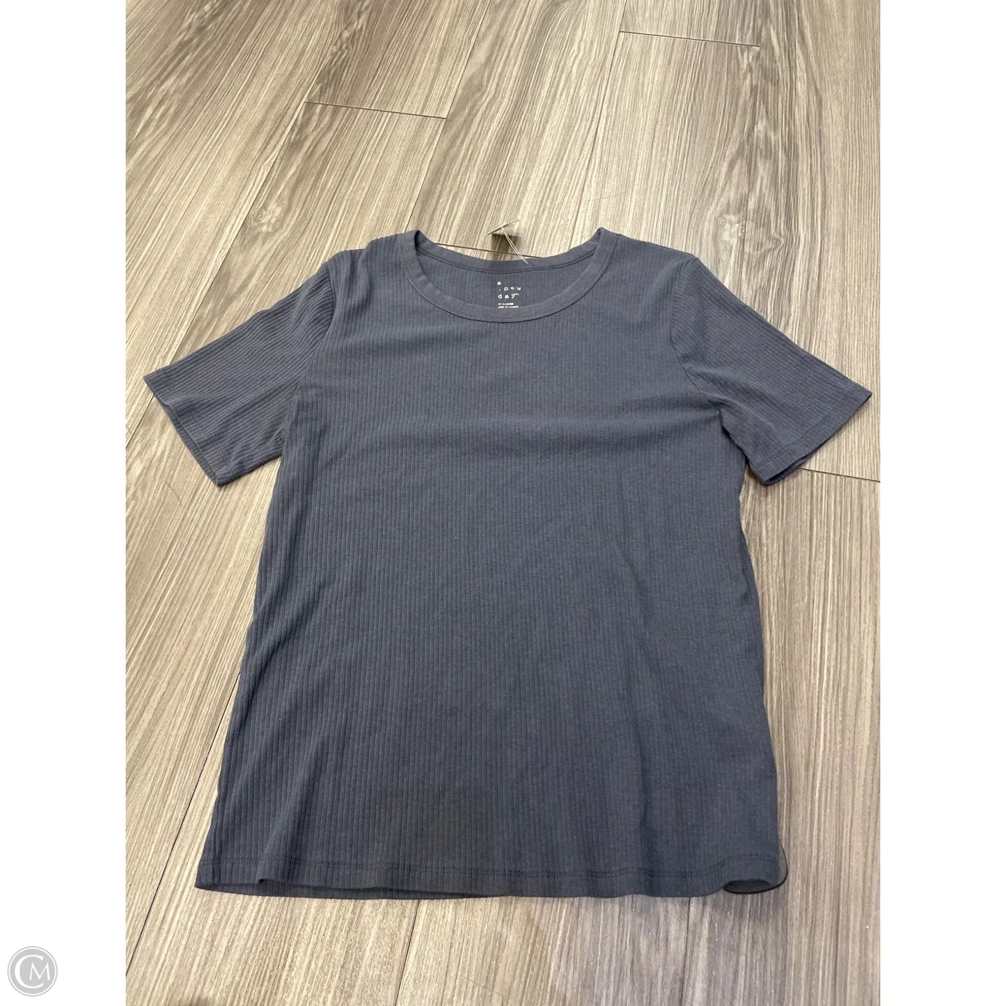 Top Short Sleeve By A New Day In Blue, Size: Xl