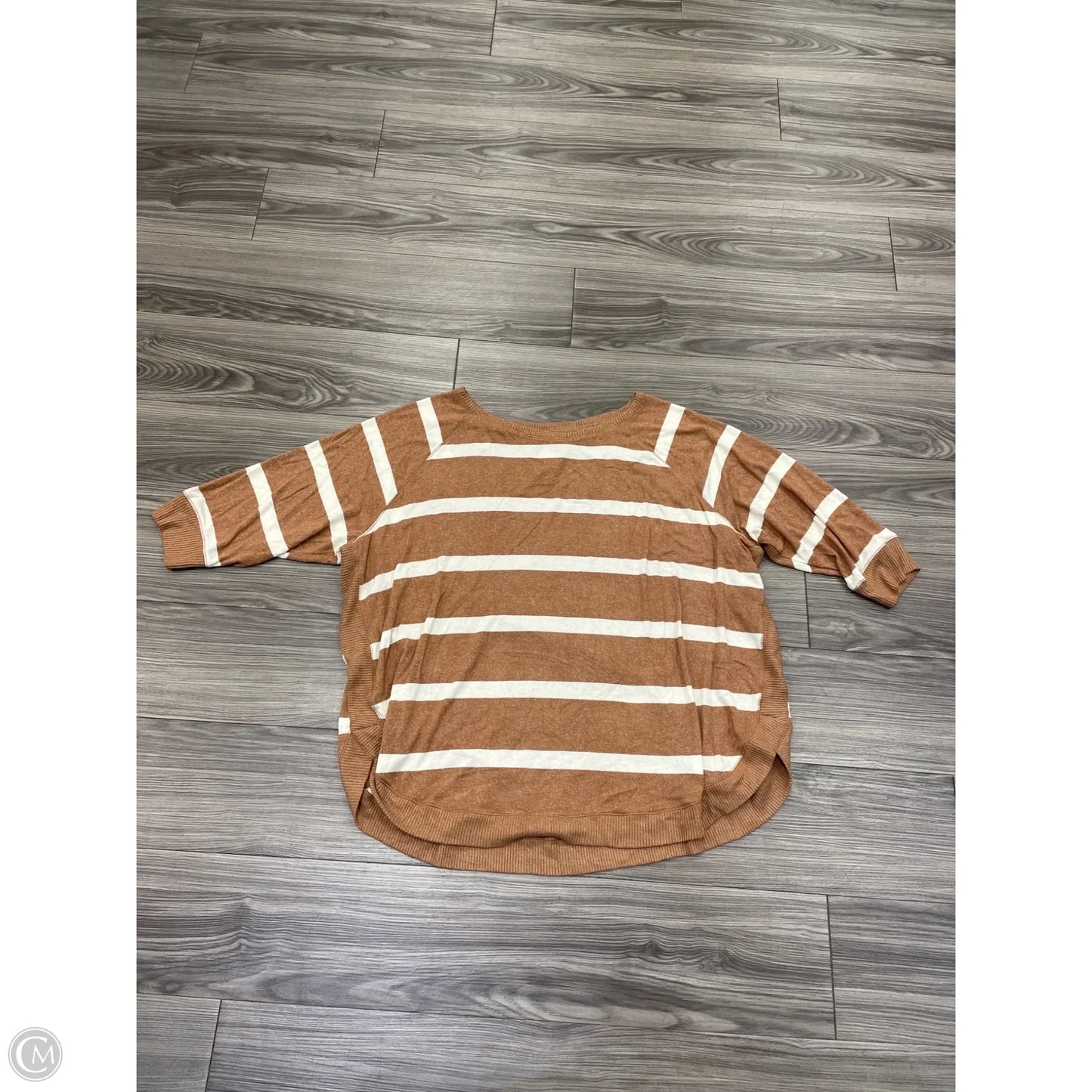 Top Long Sleeve By Maurices In Striped Pattern, Size: 4x