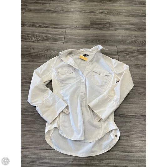Top Long Sleeve By Zac And Rachel In White, Size: M