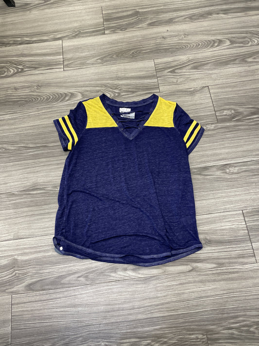 Top Short Sleeve By Maurices  Size: L