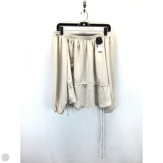 Top Long Sleeve By Clothes Mentor In Tan, Size: M