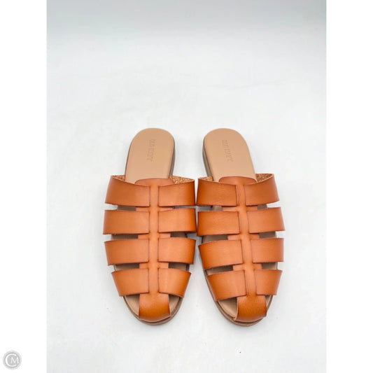 Sandals Flats By Old Navy In Brown, Size: 7