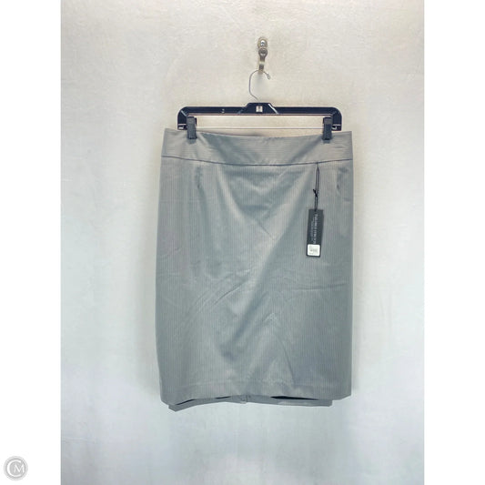 Skirt Midi By Clothes Mentor In Grey, Size: 24