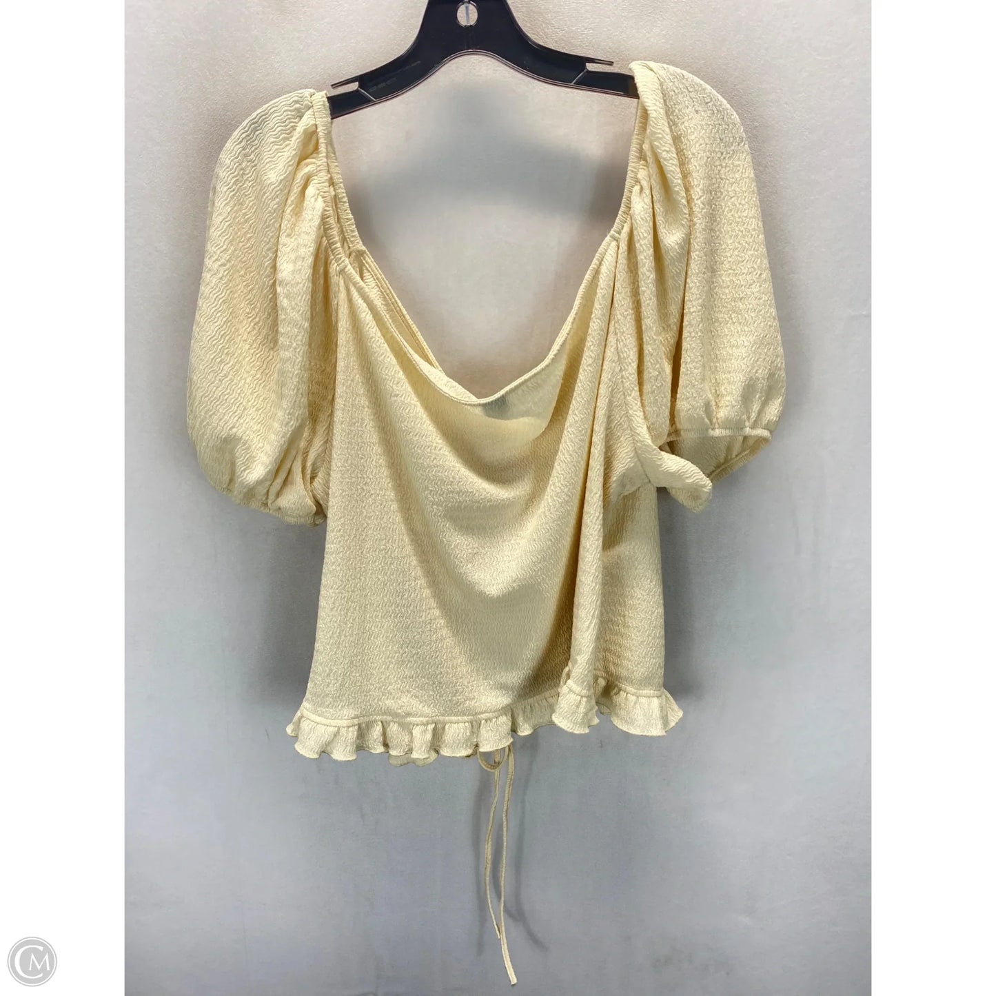 Top Short Sleeve By Shein In Cream, Size: 2x