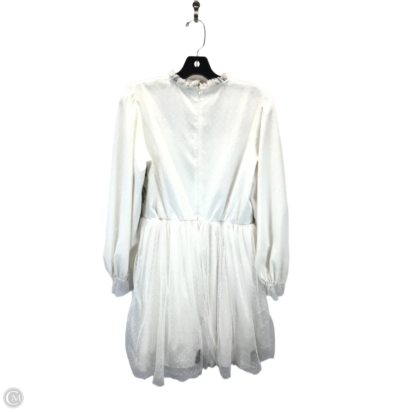 Dress Casual Short By Simple In White, Size: M
