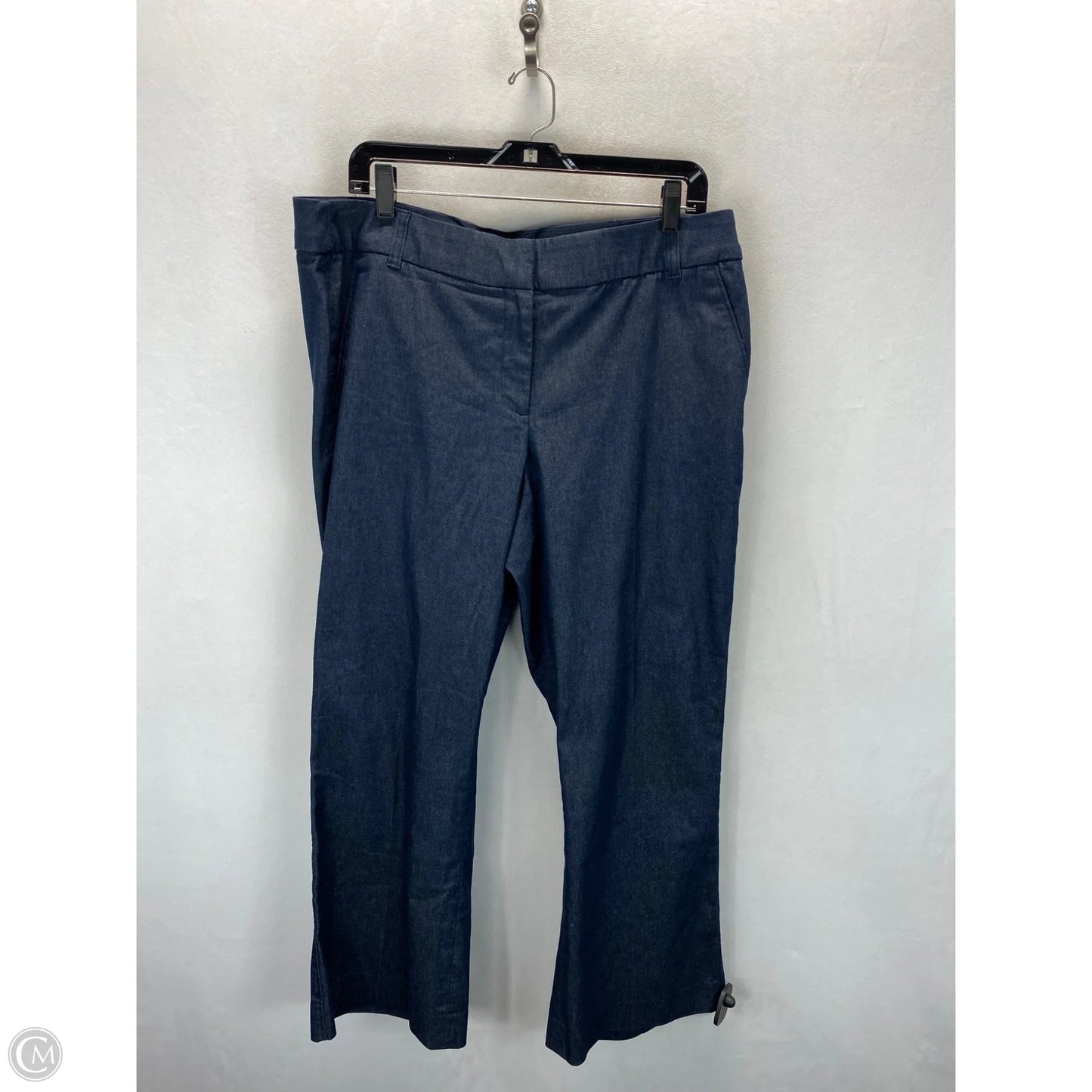 Pants Cropped By Lane Bryant In Blue, Size: 18