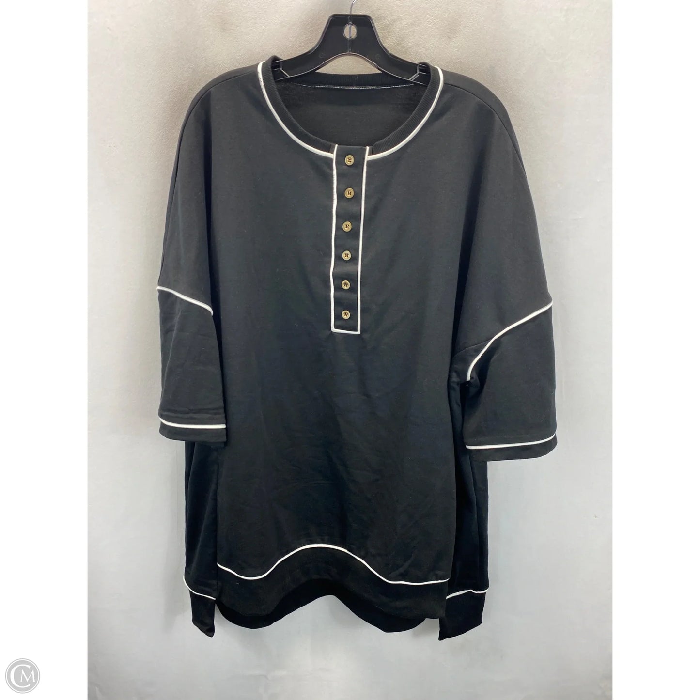 Top Short Sleeve By Clothes Mentor In Black & White, Size: Xl