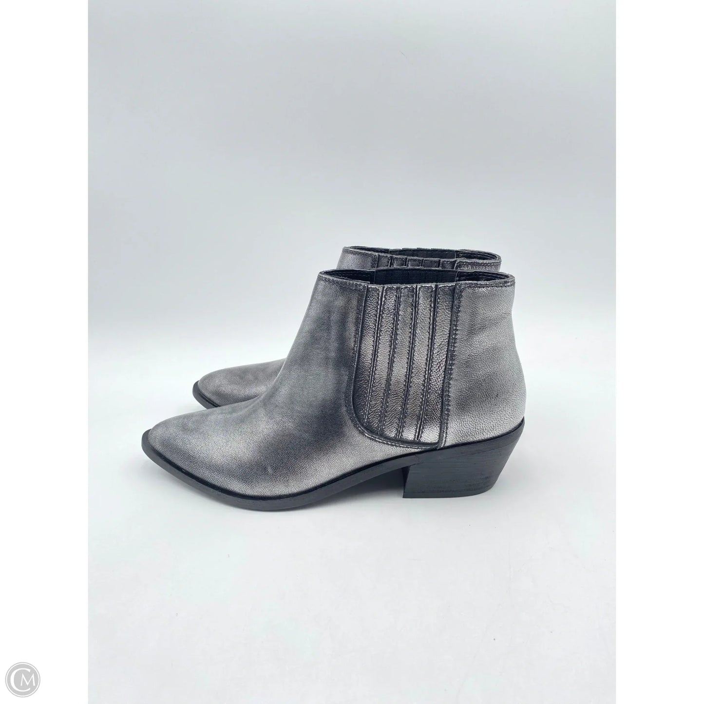 Boots Ankle Flats By Chinese Laundry In Silver, Size: 10