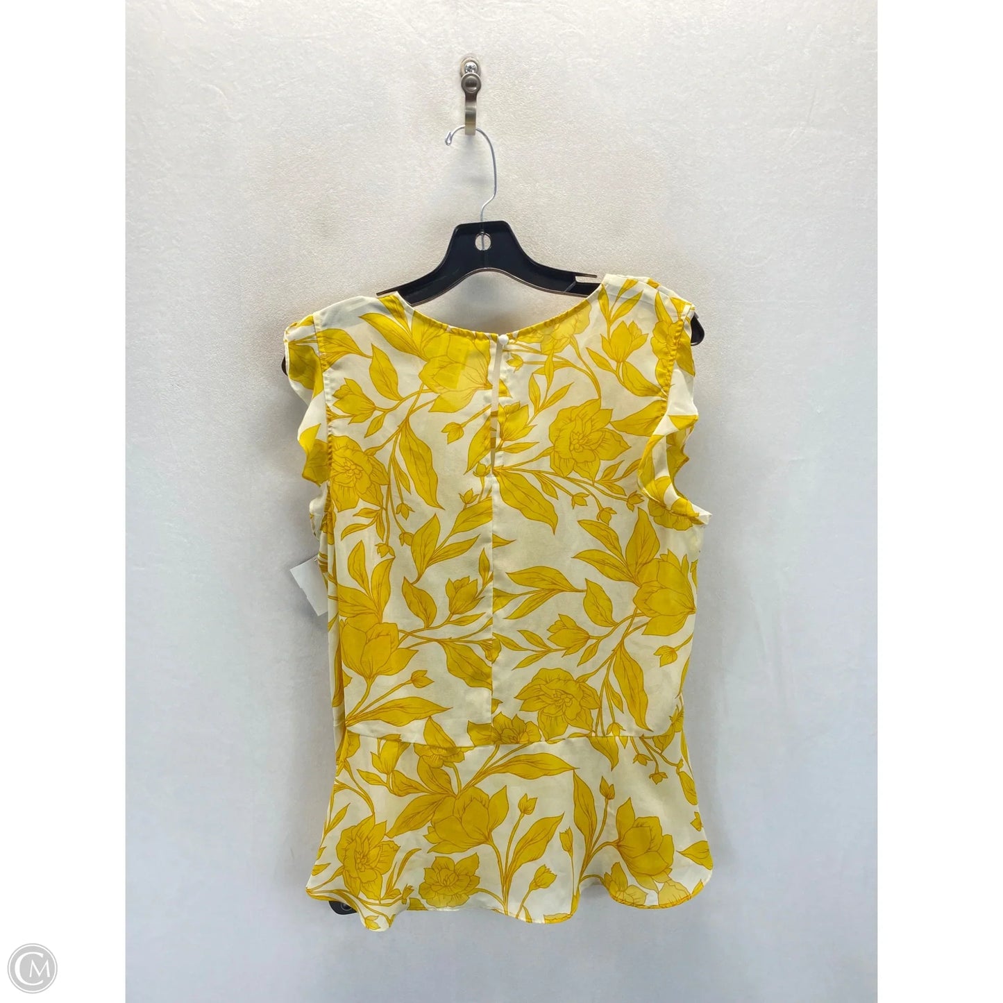 Top Sleeveless By Cabi In White & Yellow, Size: M