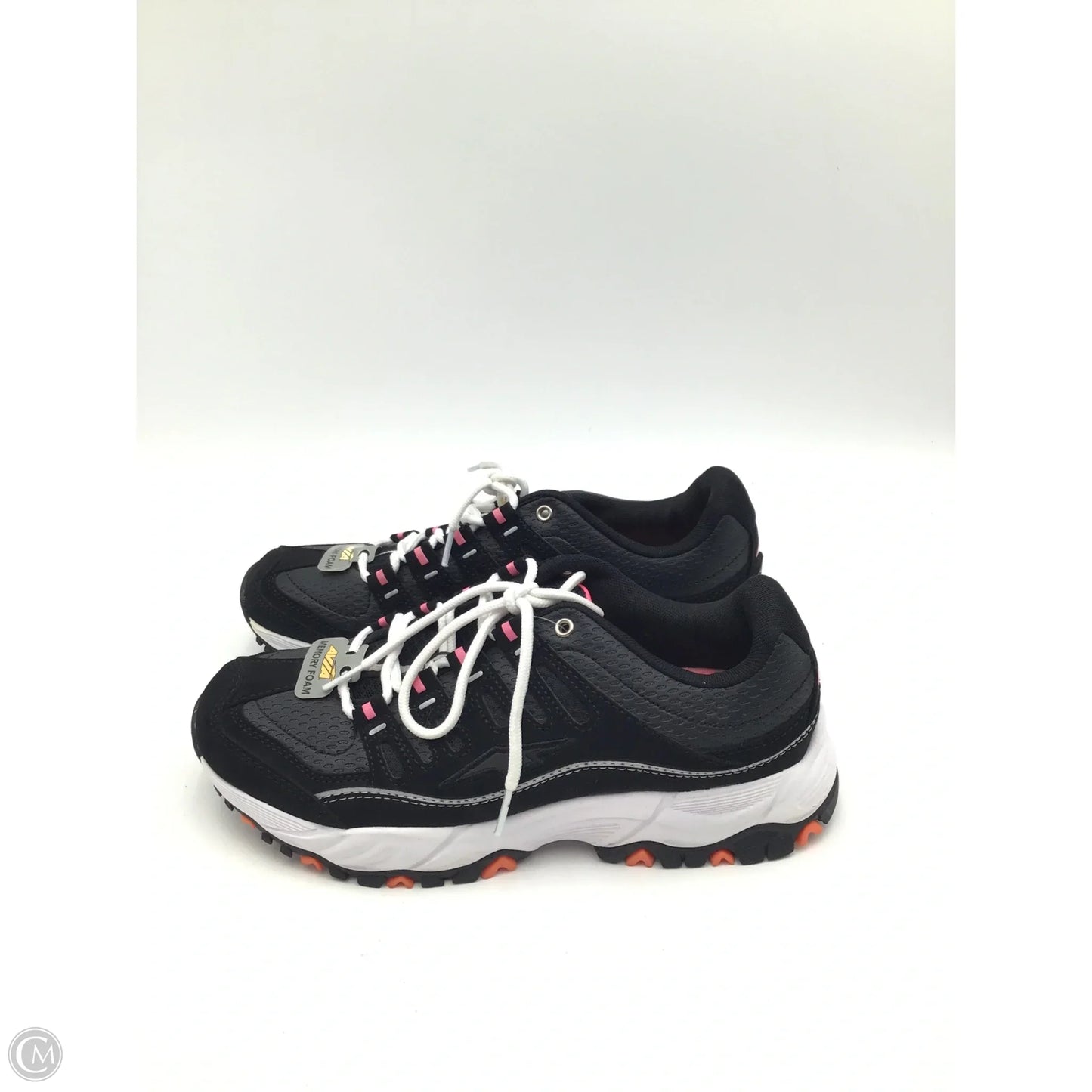 Shoes Sneakers By Avia In Black, Size: 8.5