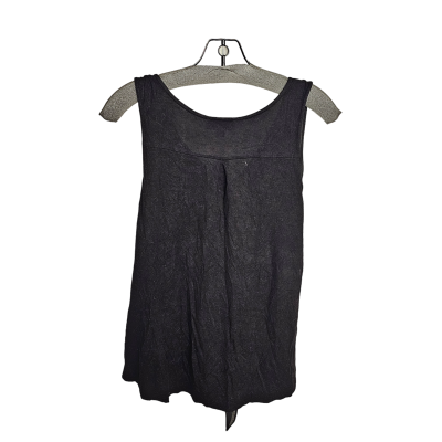 Top Sleeveless By Fortune & Ivy  Size: M