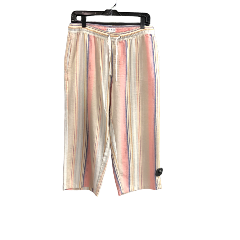 Cream & Pink Capris Clothes Mentor, Size M