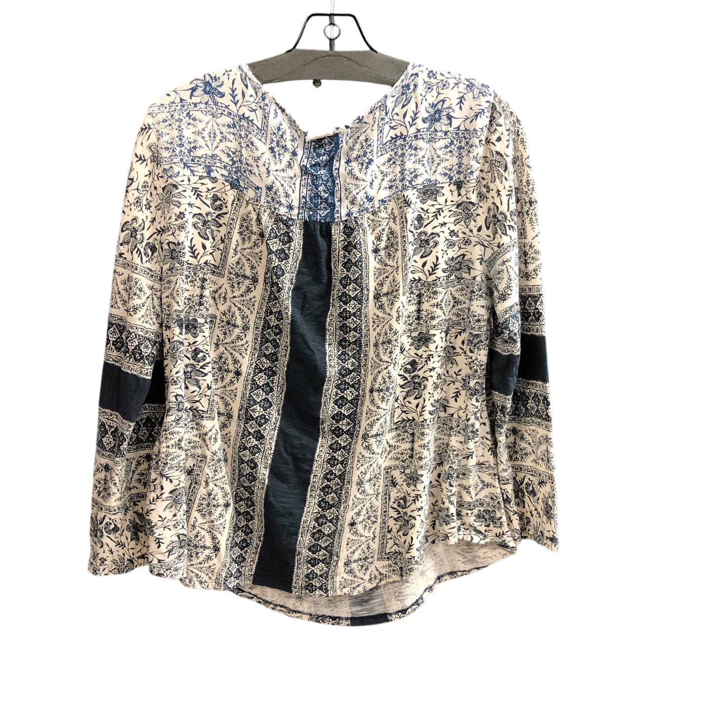 Top Long Sleeve By Akemi And Kin In Multi-colored, Size: Xl