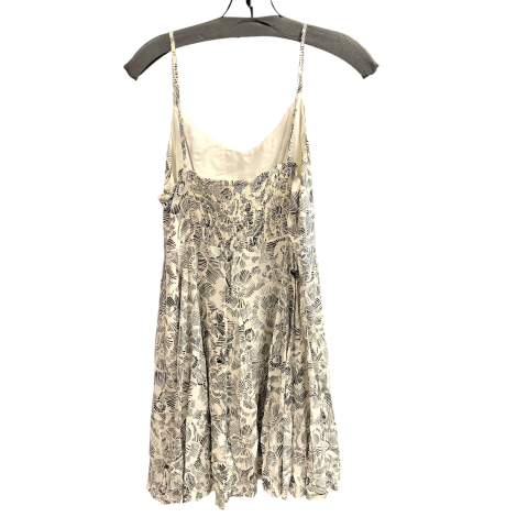 Dress Casual Short By Old Navy In Cream, Size: L