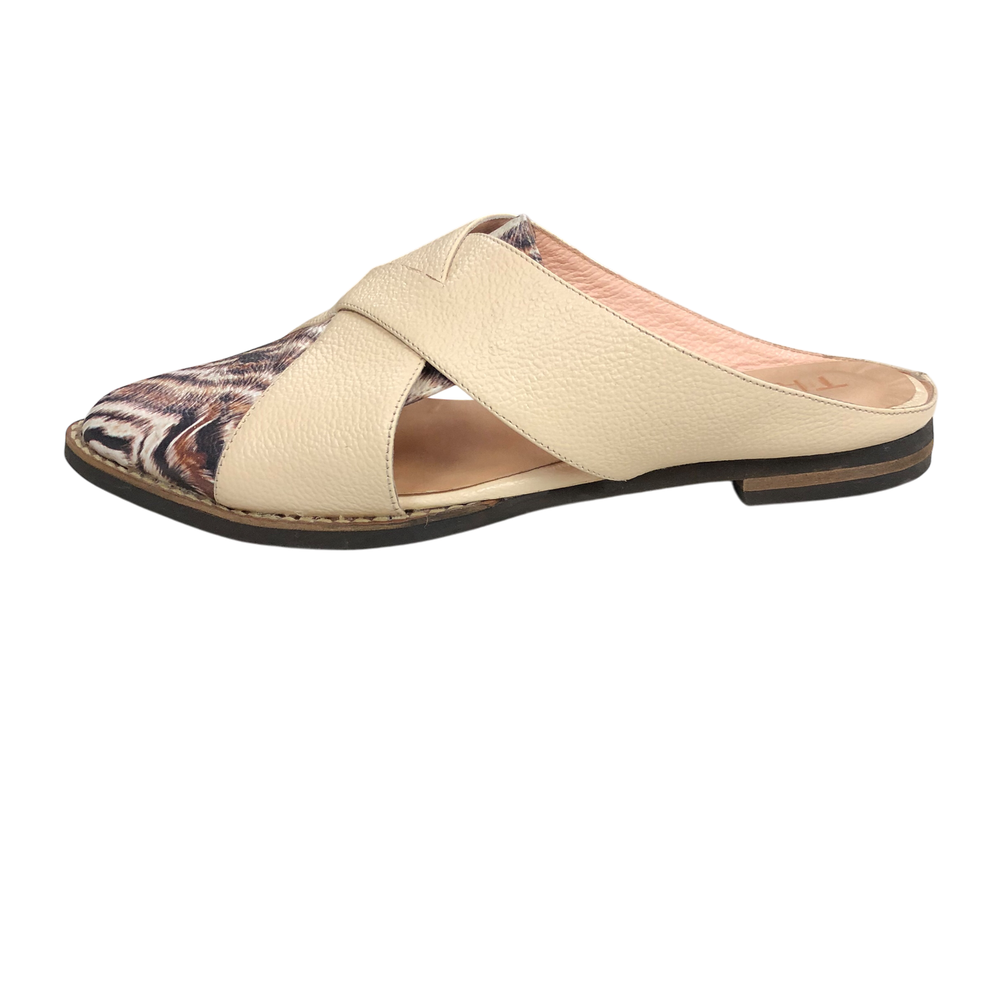 Shoes Flats By Cmc In Cream, Size: 8