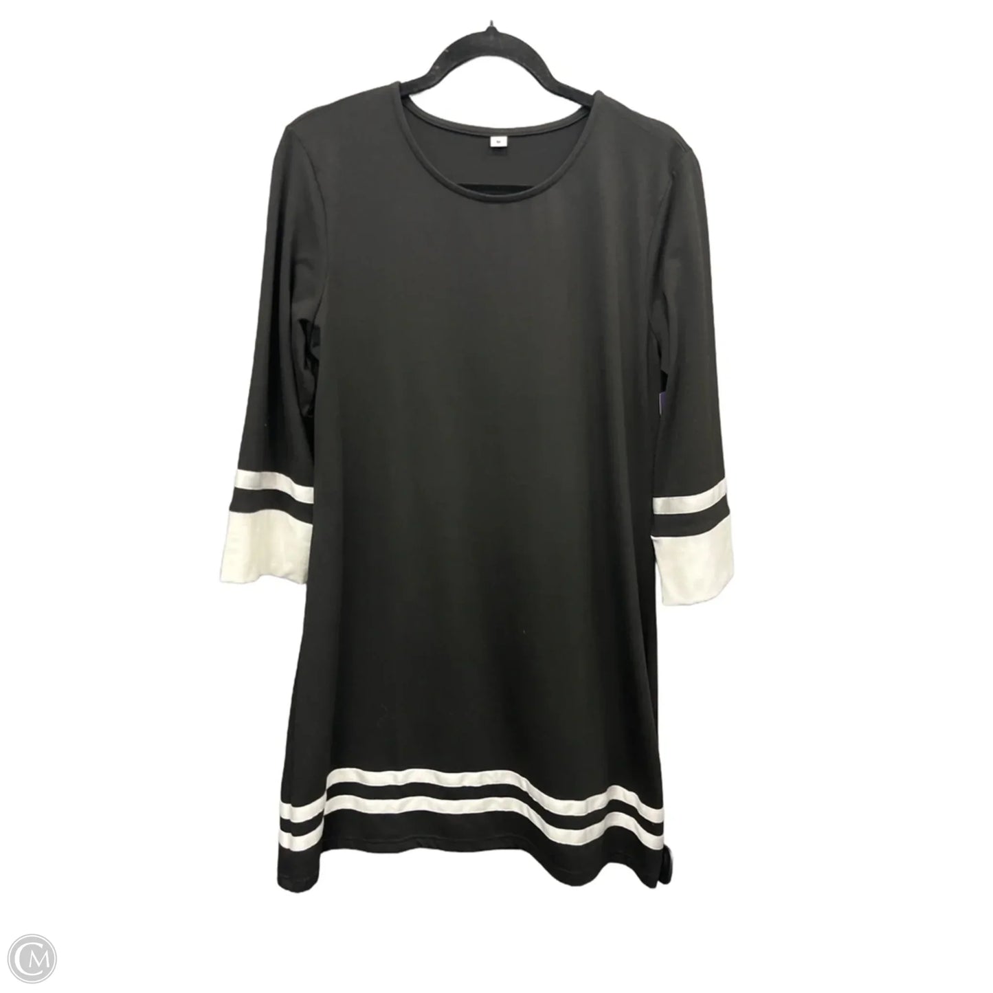 Dress Casual Short By Clothes Mentor In Black, Size: M