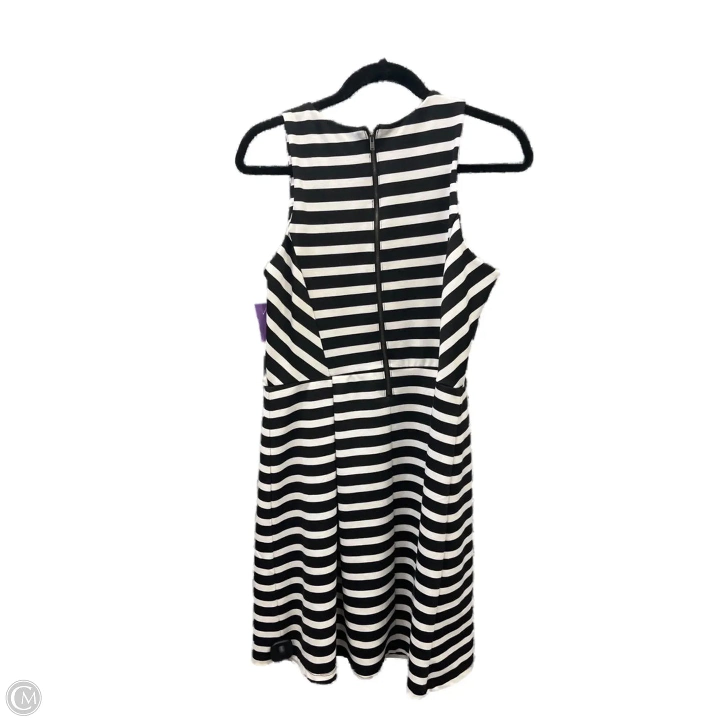 Dress Casual Short By Apt 9 In Black & White, Size: L