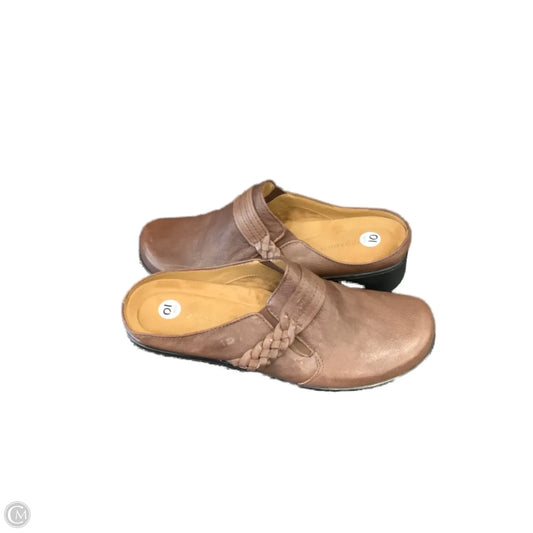 Shoes Flats By Easy Spirit In Brown, Size: 10