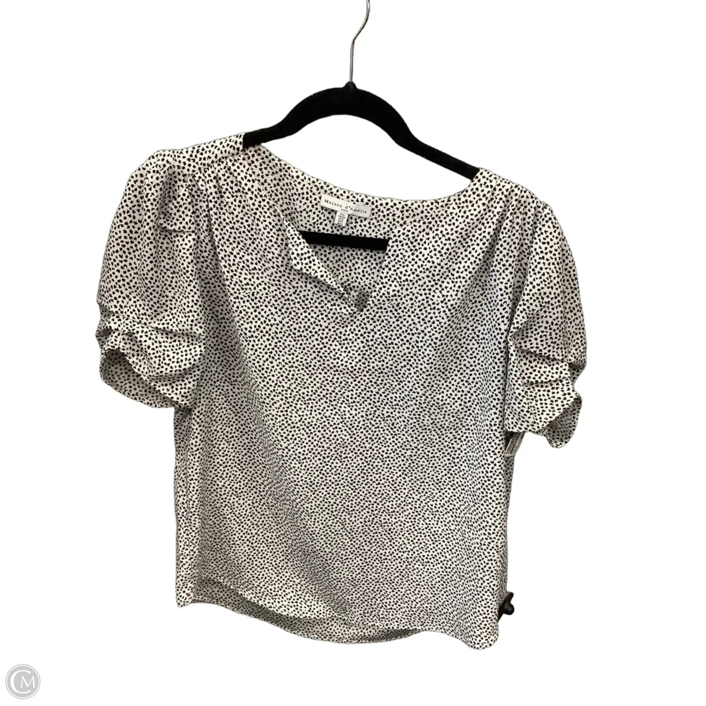 Top Short Sleeve By Clothes Mentor In White, Size: S