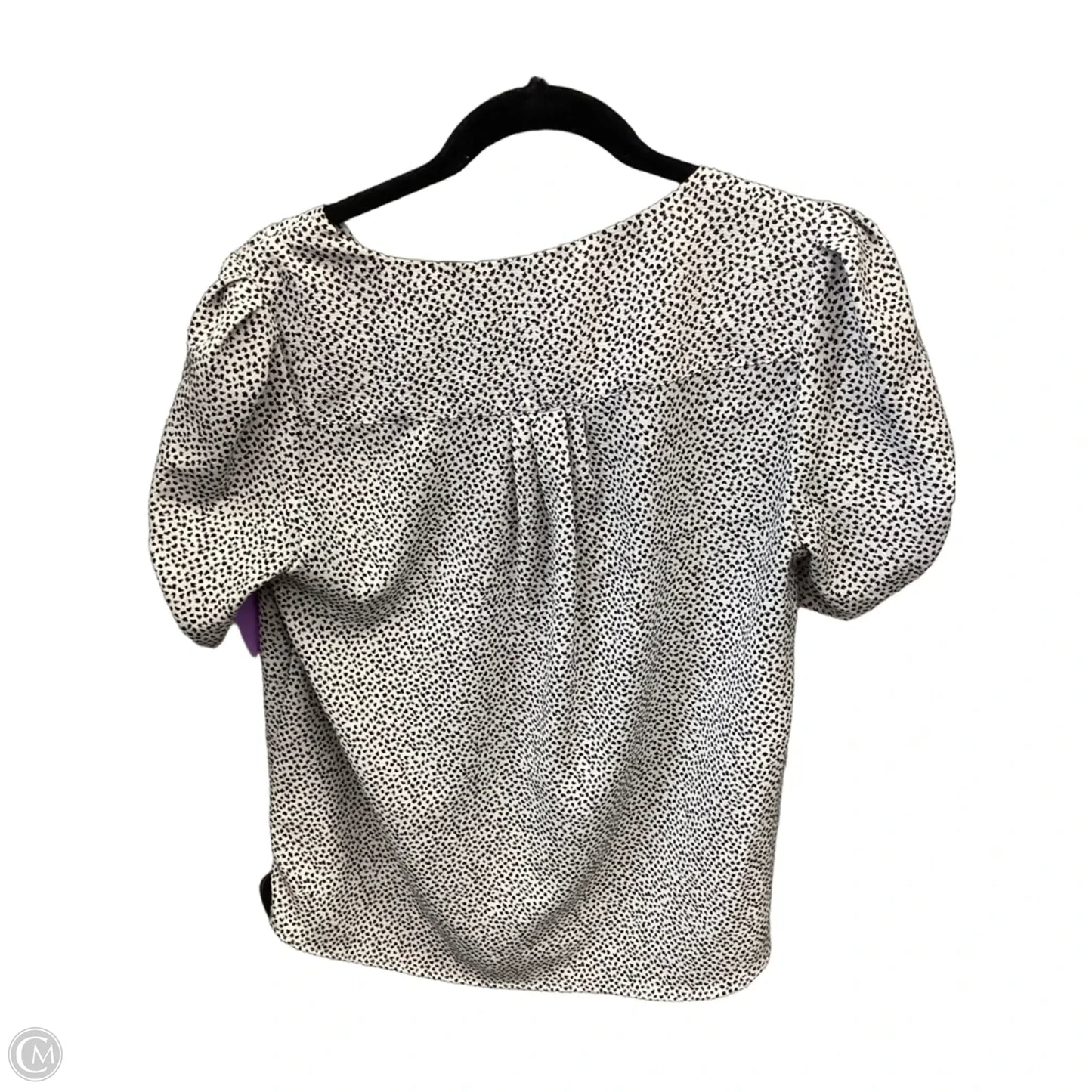 Top Short Sleeve By Clothes Mentor In White, Size: S