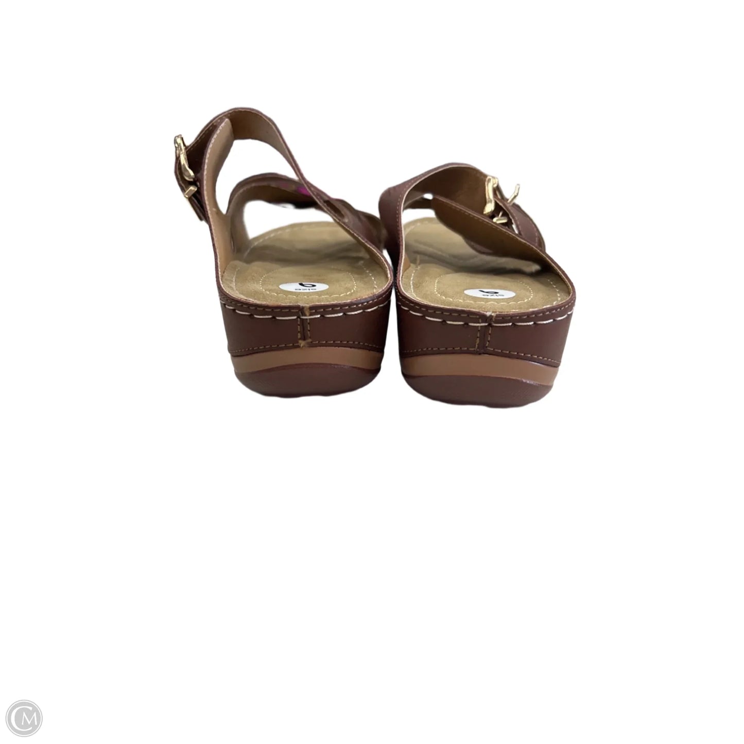 Sandals Flats By Clothes Mentor In Brown, Size: 9