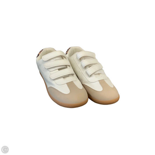 Shoes Flats By Dolce Vita In Cream, Size: 9