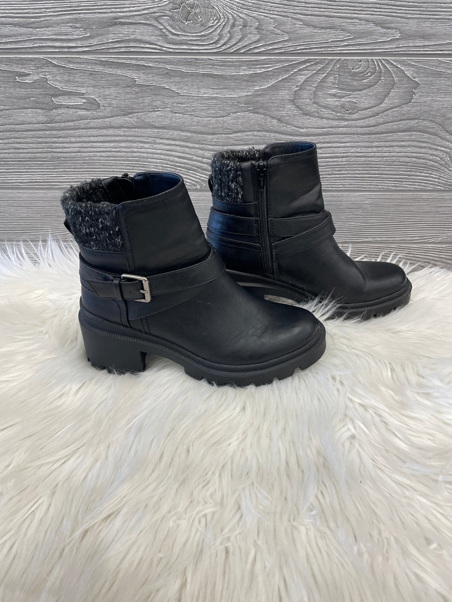 Boots Combat By Report In Black, Size: 6.5