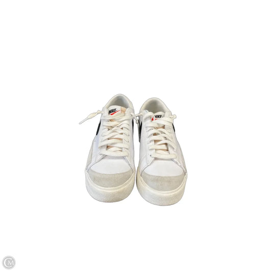 Shoes Sneakers By Nike In White, Size: 9