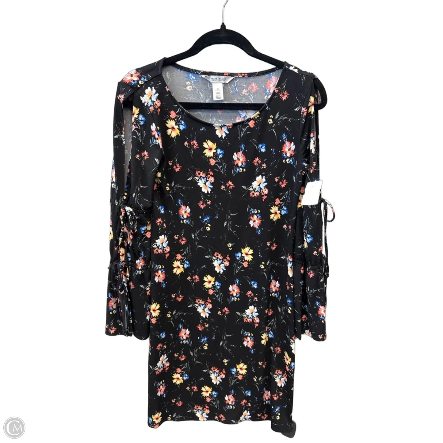 Dress Casual Short By White House Black Market In Beige, Size: Xs