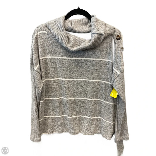 Top Long Sleeve By Maurices In Grey, Size: M