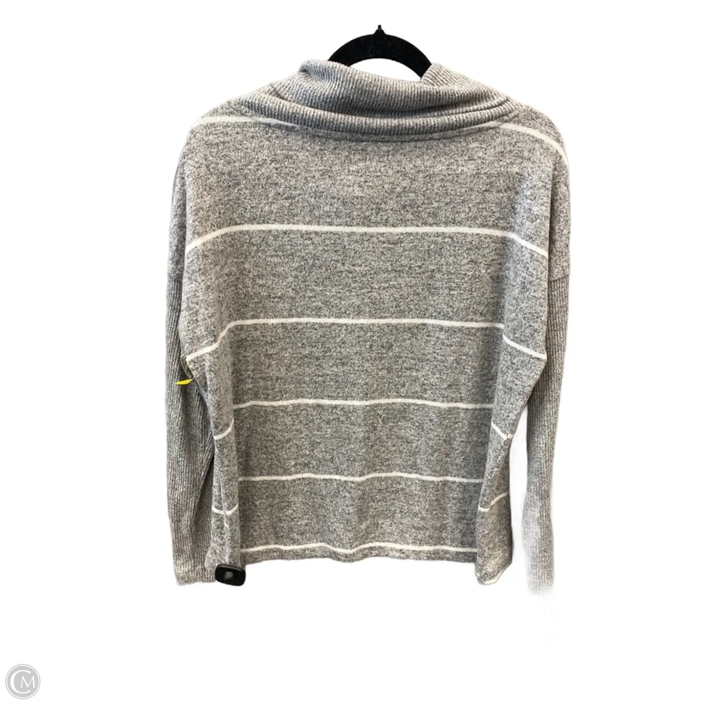 Top Long Sleeve By Maurices In Grey, Size: M