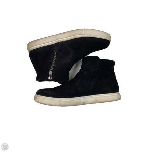 Shoes Sneakers By Izod In Black, Size: 7