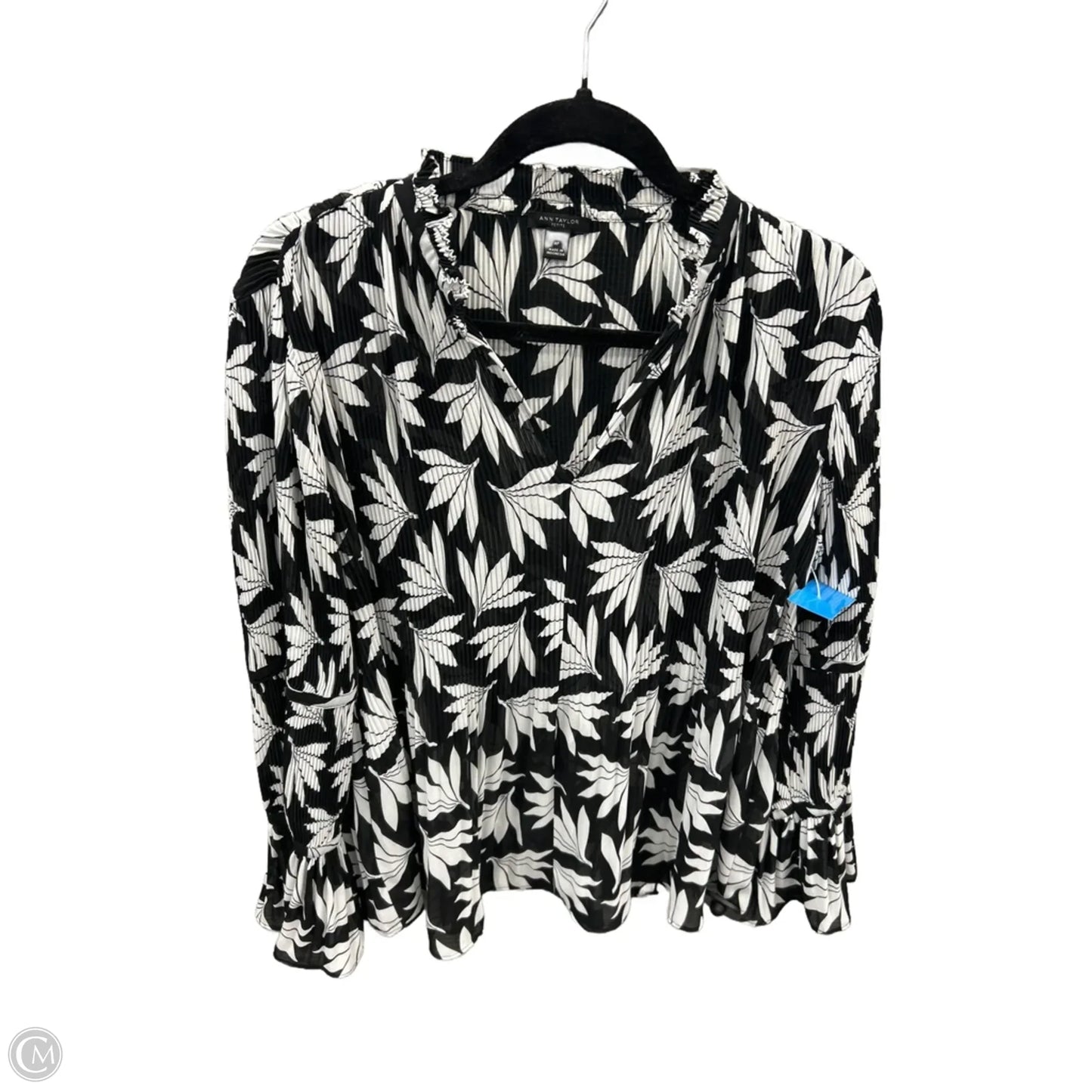 Top Long Sleeve By Ann Taylor In Black & White, Size: Mp