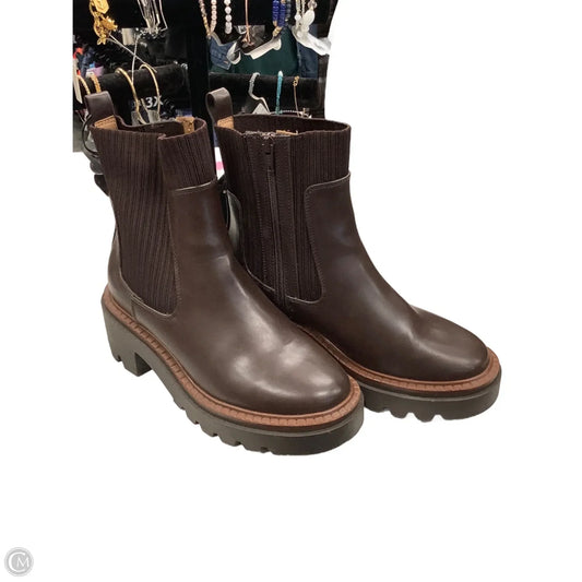 Boots Combat By Universal Thread In Red, Size: 8