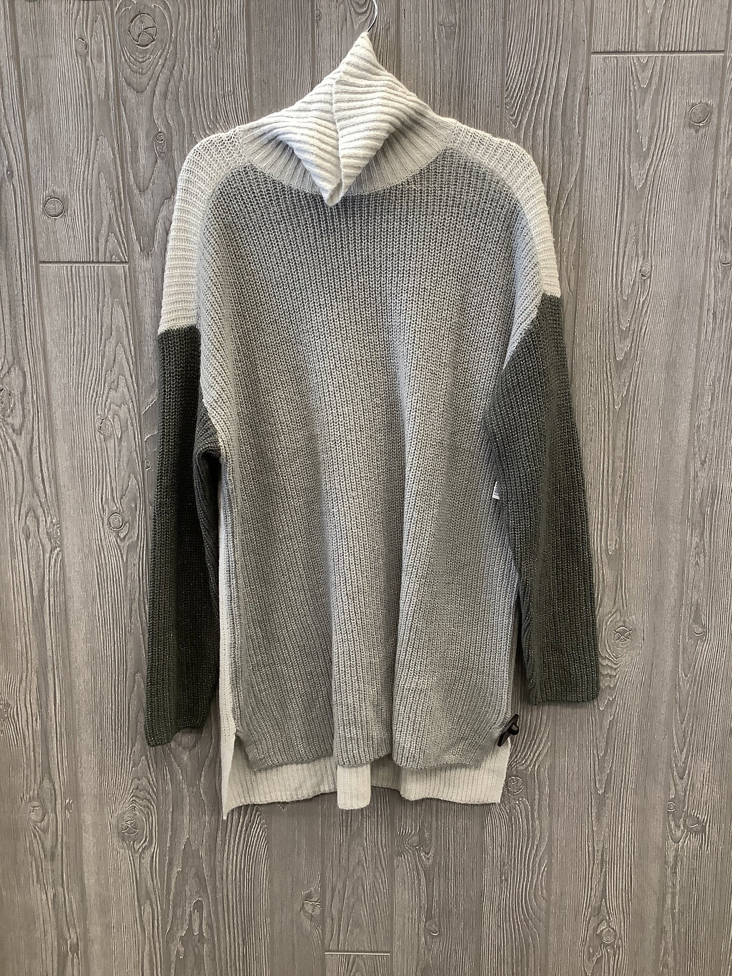 Sweater By Lane Bryant  Size: 1x