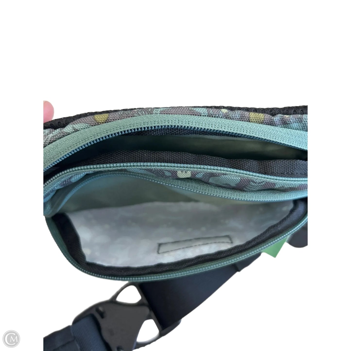 Belt Bag By Kavu, Size: Small