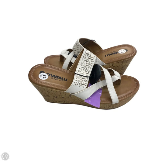 Sandals Heels Wedge By Clothes Mentor In Tan & White, Size: 8.5