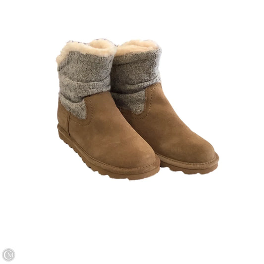 Boots Ankle Flats By Bearpaw In Brown, Size: 11