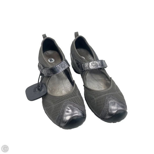 Shoes Flats By Jambu In Grey, Size: 8