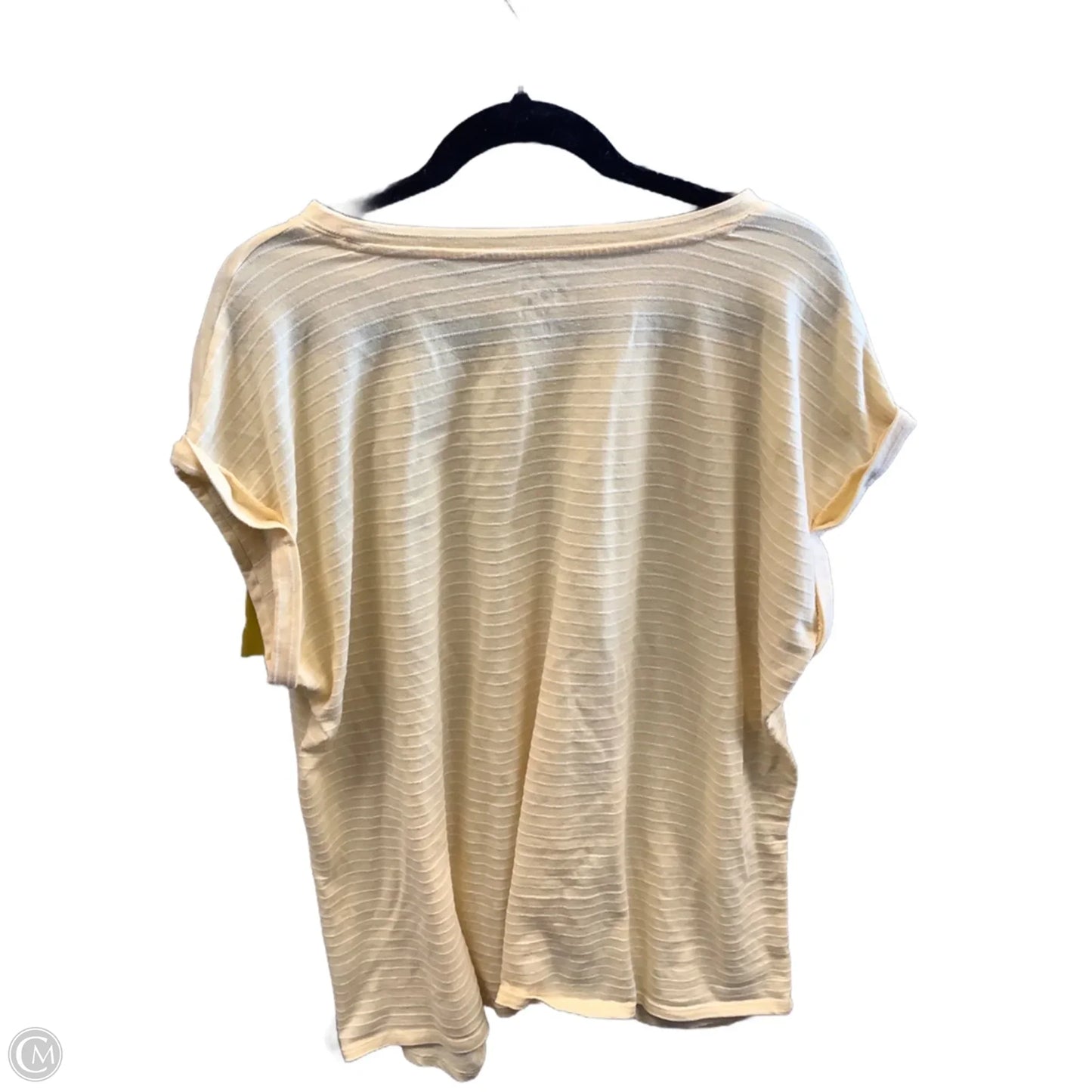 Top Short Sleeve By Maurices In Yellow, Size: 1x