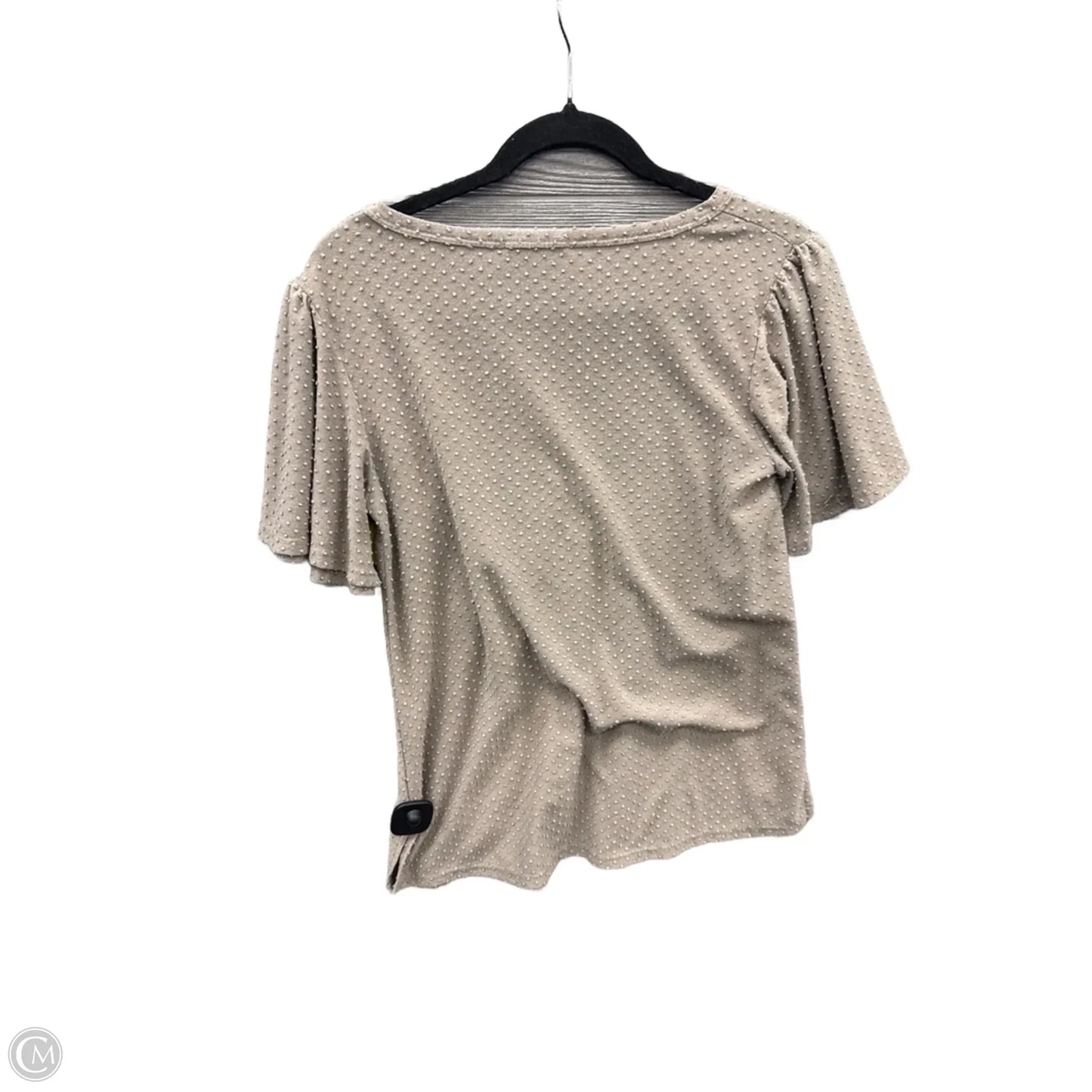 Top Short Sleeve By Clothes Mentor In Tan, Size: S