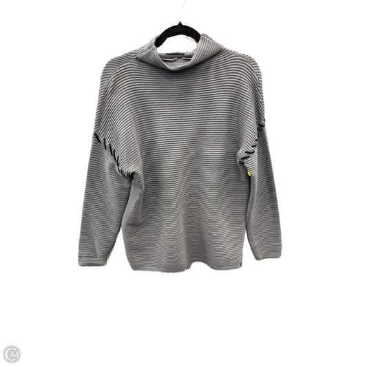 Sweater By Tahari In Grey, Size: Sp